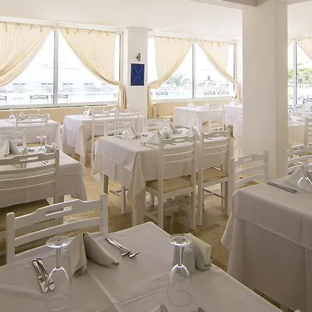 Hotel Charm Beach 4*