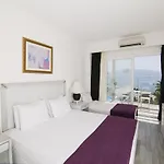 Charm Beach בודרום