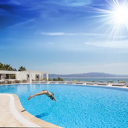 فندق Charm Beach