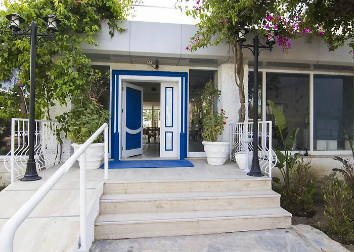 Hotel Charm Beach 4*